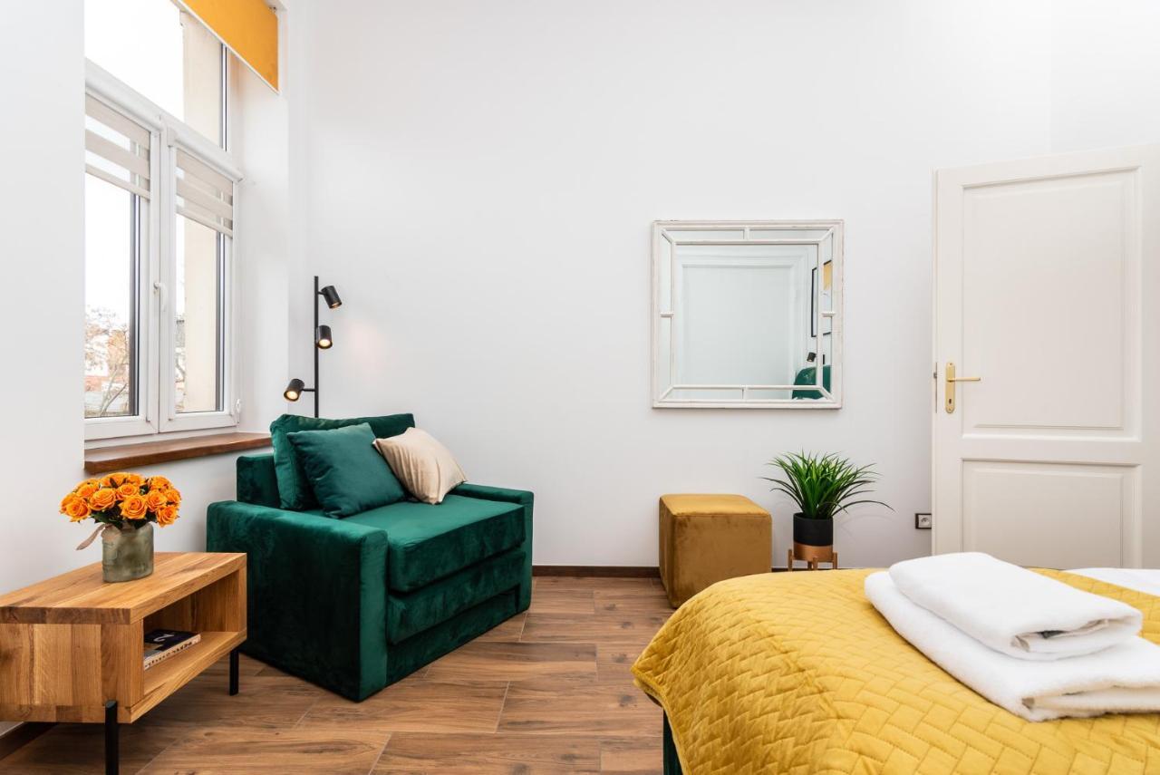 Premium Splendid Old Town Suites - By Upstairs Krakow Exterior photo